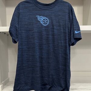 Nike Men's large Navy Blue Graphic T-Shirt.  New with tag